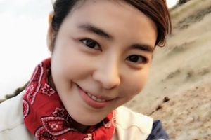 김규리, 문재인 대통령 선물 공개 “붓으로 공부 꾸준히 할게요”