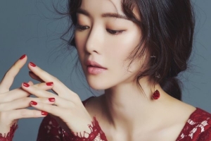 홍수아, 2018년 첫 커버 장식 “그림 같은 미모”