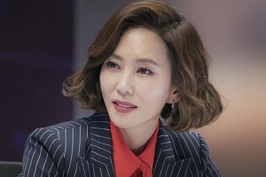 ‘미스티’ 김남주, 신뢰도 1위 앵커 “바로 ‘뉴스룸’ 진행해도 될 포스”