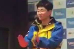 딘딘, 공연 중 화재 진압 “의연하게 대처하는 프로” 셀프 칭찬