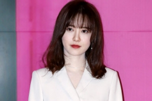 [포토] 구혜선, 화이트 슈트에 백옥같은 피부