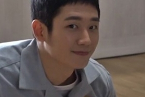 정해인, ‘슬기로운 감빵생활’ 이규형과 몸싸움 직캠 “거긴 안 돼”