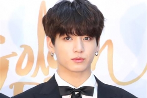 방탄소년단 정국 발꿈치 부상…안무없이 런던 공연
