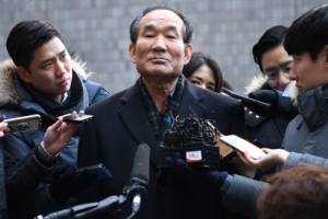 ‘우편향 안보교육’ 박승춘 소환…“국정원 지침, 잘못됐다 생각 안 해”