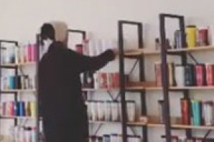 설현, 텀블러에 대한 남다른 사랑 ‘진열장 한가득’