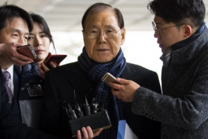 특활비 수수 ‘MB 집사’ 김백준·김진모 구속영장