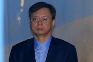 우병우측 “민정수석의 증인 불출석은 관행…조국도 안 나가”