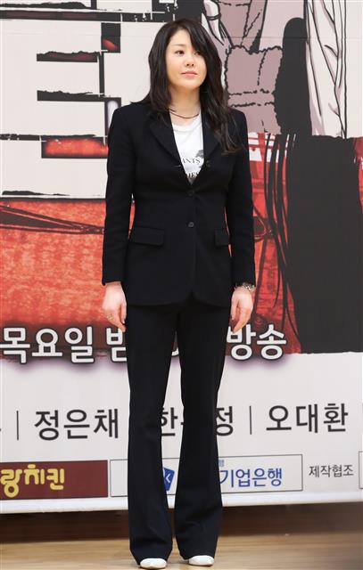 배우 고현정이 15일 오후 서울 목동SBS에서 열린 SBS 드라마 ‘리턴’ 제작발표회에 참석해 포즈를 취하고 있다. <br>뉴스1