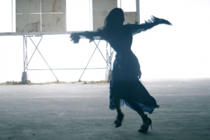 선미, ‘주인공’ 티저 공개…매혹적인 독무 ‘눈길’