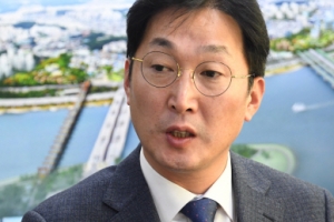 [자치단체장 25시] “발상의 전환이 이뤄낸 ‘장승배기 종합행정타운’ 최대 성과”