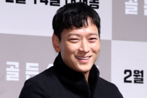 [포토] 강동원, 만찢남의 ‘훈남 미소’