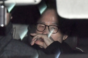 MB, ‘문재인 분노’에 무대응 지시