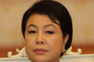 “MB 국정원 특활비, 김윤옥 여사 명품 구입에 사용”