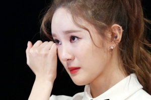 [포토] ‘눈물의 데뷔’ 미교