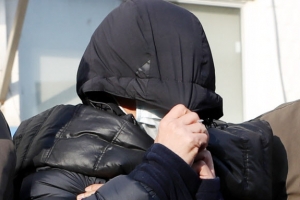 여자화장실 알바생 폭행범 “비웃는 것 같아 화나”