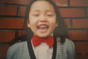 가수 구하라, 장난기 가득한 어린 시절 사진 공개...“뭐가 그리 좋았을꼬”