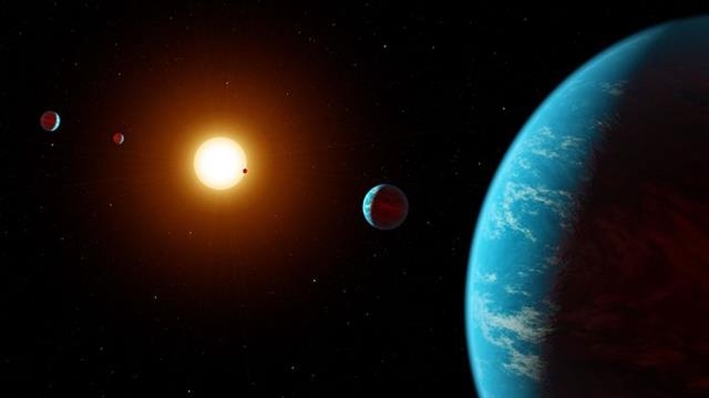 아마추어 천문학자들로 구성된 시민과학자들이 발견해 ‘제231회 미국천문학회’에서 발표한 5개의 지구형 행성 가상도. 미국 항공우주국(NASA) 제공