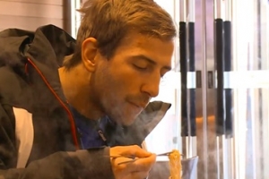 ‘어서와 한국은 처음이지?’ 영국 3인방, 휴게소 음식 홀릭 ‘폭풍 먹방’