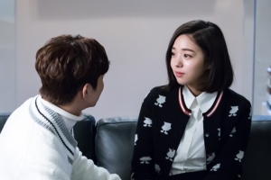 ‘로봇이 아니야’ 유승호♥채수빈, 달달 애틋 모드..초밀착 스킨십 ‘심쿵’