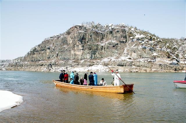 안동 하회마을 나룻배. 연합뉴스