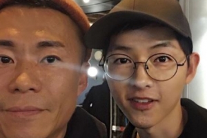 주형선, 배우 송중기와 파리서 찍은 사진 공개...“짧았지만 반가웠어!”