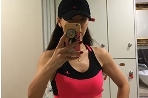 안선영, 43세 노산의 아이콘? “내 의지로 만든 몸” 복근 자랑