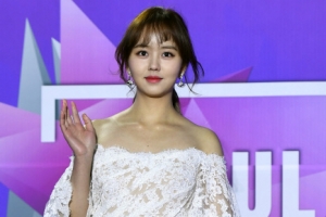 [포토] 김소현, 시스루 드레스로 성숙미 물씬