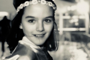 폭풍성장한 수리 크루즈, 범상치 않은 미모 ‘톰 크루즈+케이티 홈즈’