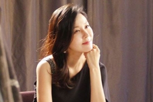 배우 김하늘 근황, 임신 중에도 변함없는 꽃미모 “오랜만이에요”