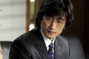 ‘하얀거탑 UHD 리마스터드’ 김명민 최대 라이벌 차인표 첫 등장 ‘풋풋’