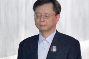 [서울포토] 눈 감은 우병우 전 민정수석