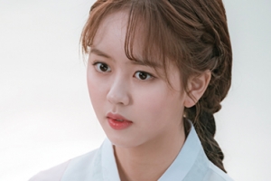 월화드라마 ‘라디오 로맨스’ 윤두준♥김소현, 짜릿한 첫 생방 포착