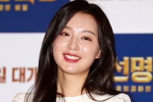 [포토] 김지원, 눈부신 인형 미모