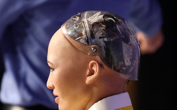인공지능 로봇 ’소피아’의 머릿속