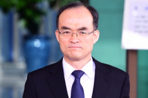 문무일 “女검사 성추행 철저 조사”