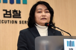 후배 여검사 강제추행 시도·술자리 욕설 성희롱…잇따르는 #미투