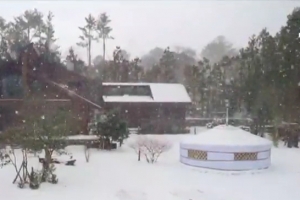 ‘효리네 민박2’ 눈 쌓인 겨울 제주..부부의 야심작 ‘노천탕’
