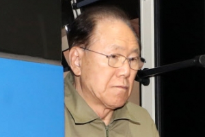 김백준 “MB, 국정원 돈 받는 데 관여” 진술