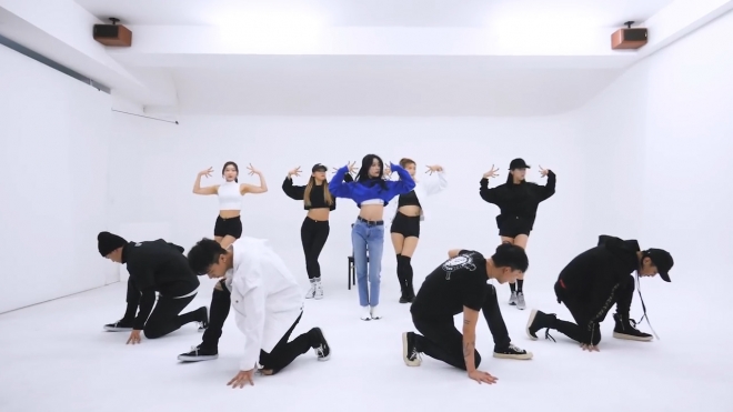 선미 ‘주인공’ 안무 영상 캡처