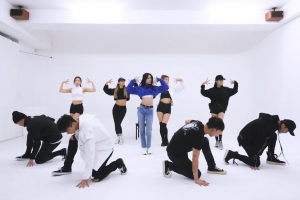 선미의 깜짝 선물…‘주인공’ 안무 영상 공개