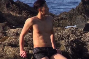 ‘윤식당2’ 이서진X박서준, 탄탄한 몸매 공개 ‘선명한 복근’