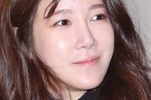 이지아, 태양♥민효린 피로연서 포착 ‘변함없는 미모’