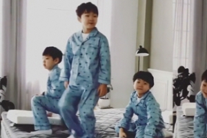 배우 송일국 아들, 대한-민국-만세 댄스 삼매경...‘흥이라는 것이 폭발한다’