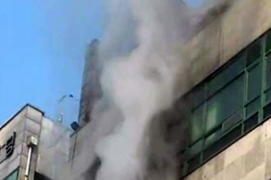 고양 복합상가건물에서 불나…3명 연기흡입 이송