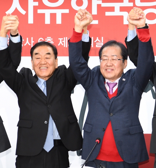 이재오 자유한국당 입당