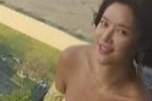 황정음, 출산 후 근황 포착 ‘여전히 완벽한 몸매’