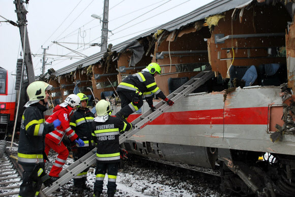 오스트리아서 열차 충돌… 한국인 2명 부상