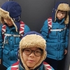 송일국 아들 삼둥이, 털모자+패딩으로 완전 무장 ‘귀요미 3인방’