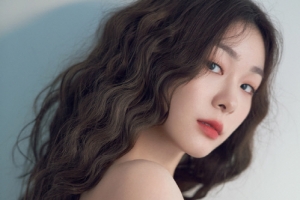 ‘봄의 여왕’으로 돌아온 김연아…뷰티 화보 공개