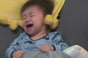 ‘슈퍼맨’ 윌리엄, 강아지에게 간식 뺏긴 뒤 ‘분노의 헤드뱅잉’